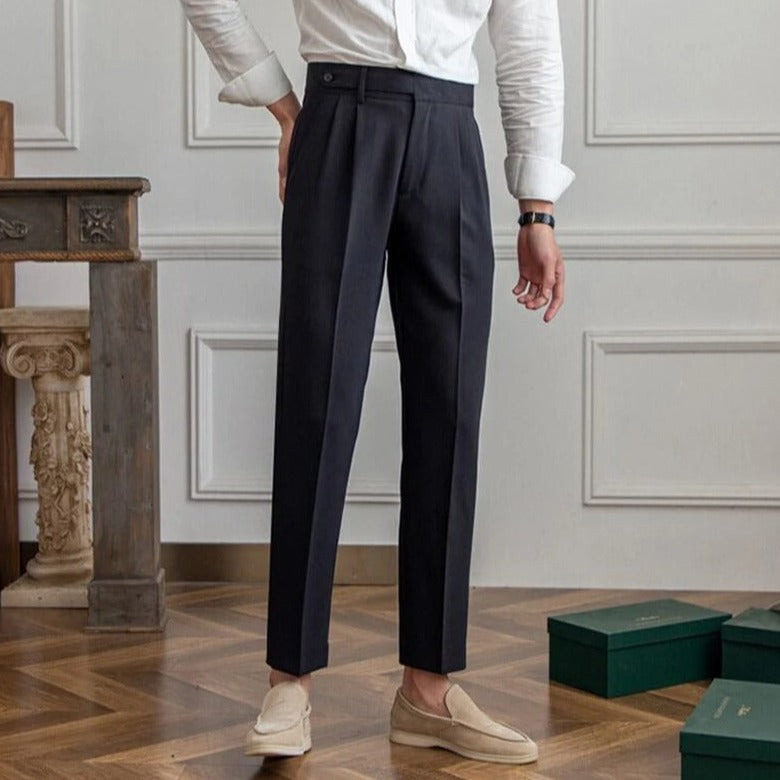 MASSGESCHNEIDERTE HOSE