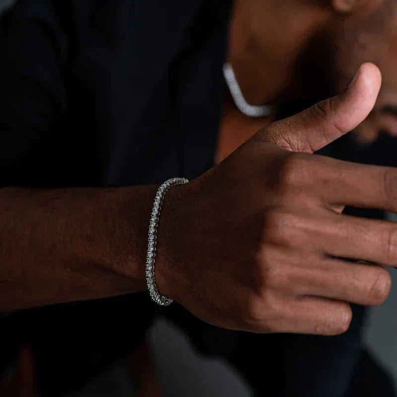 WEISSES ARMBAND